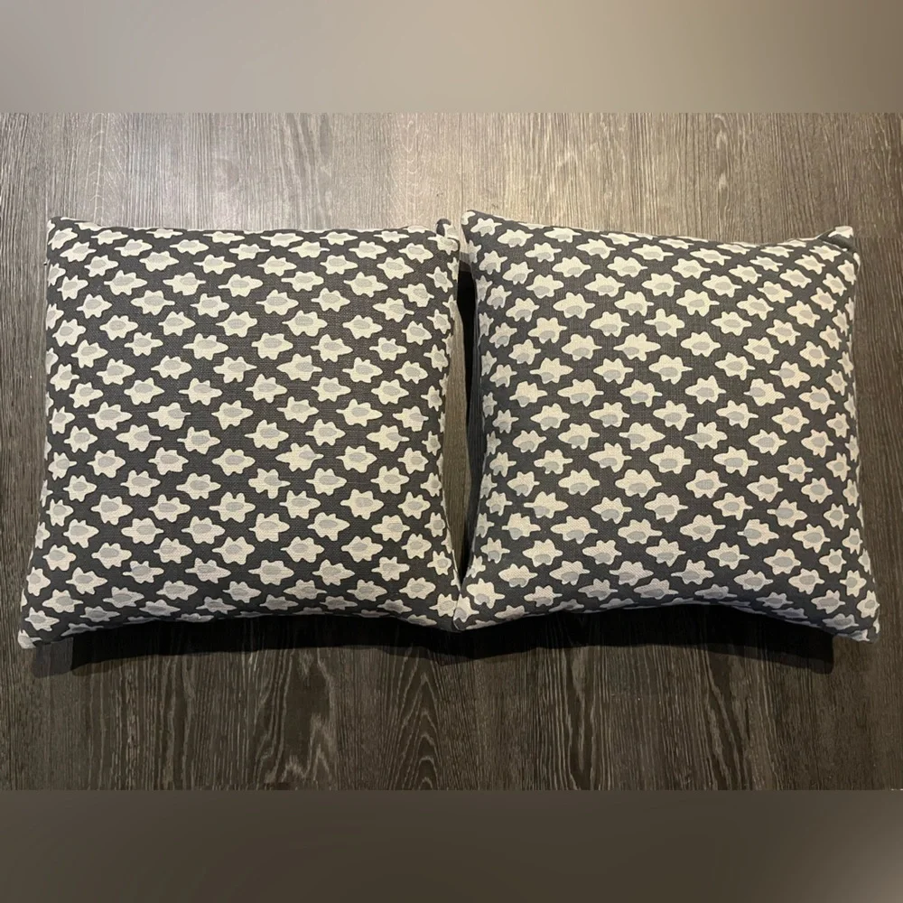 Room & Board | Set of 2 Valenta Throw Pillow | 18x18 | Navy - Picture 2 of 4